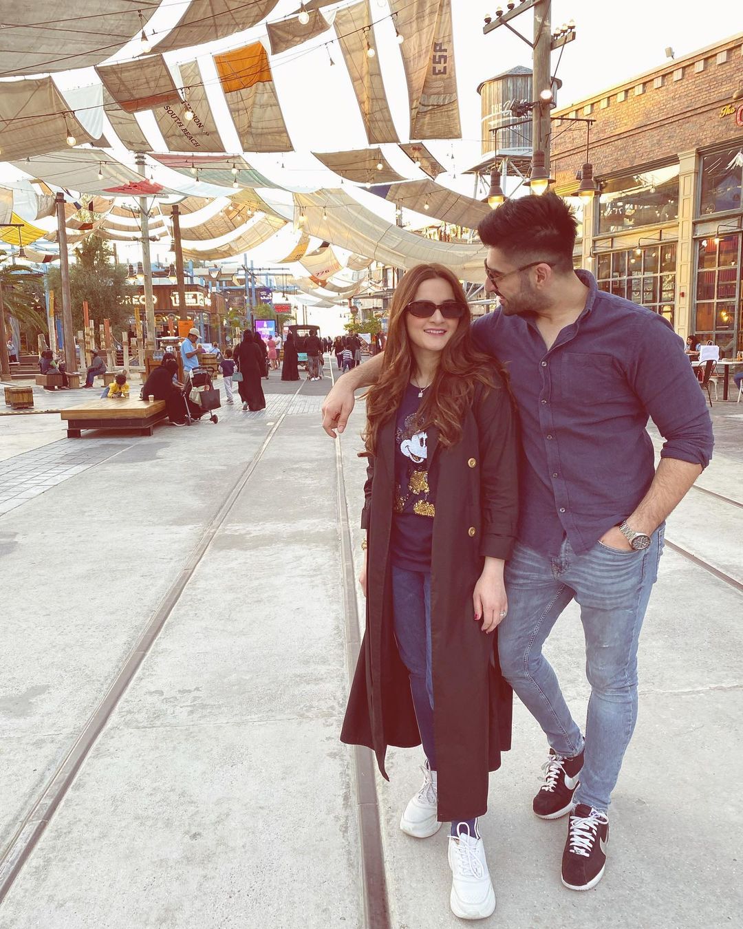 Aiman Khan Husband | 40 Romantic Pictures with Muneeb Butt