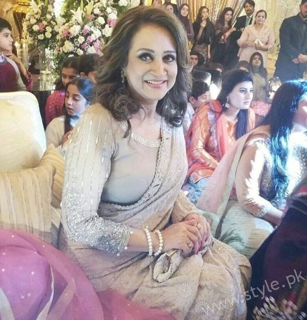 Gorgeous Photos of Bushra Bashir in Sarees