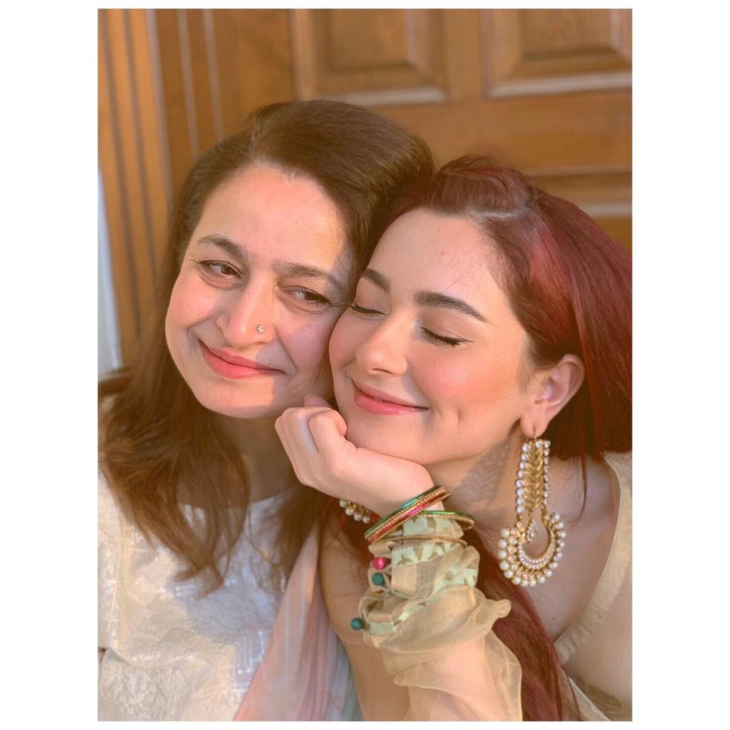 Hania Amir Family - 10 Beautiful Pictures