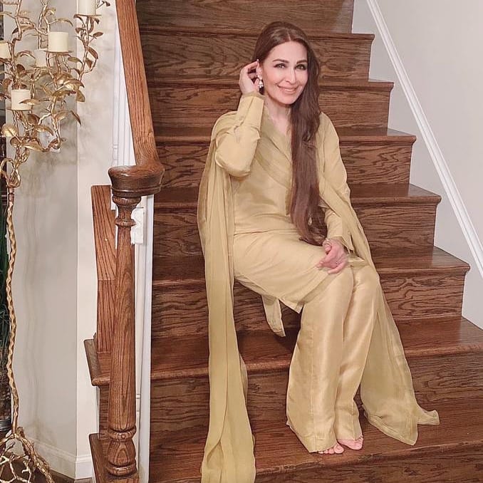 Unique Style Adapted By Reema Khan On Halloween