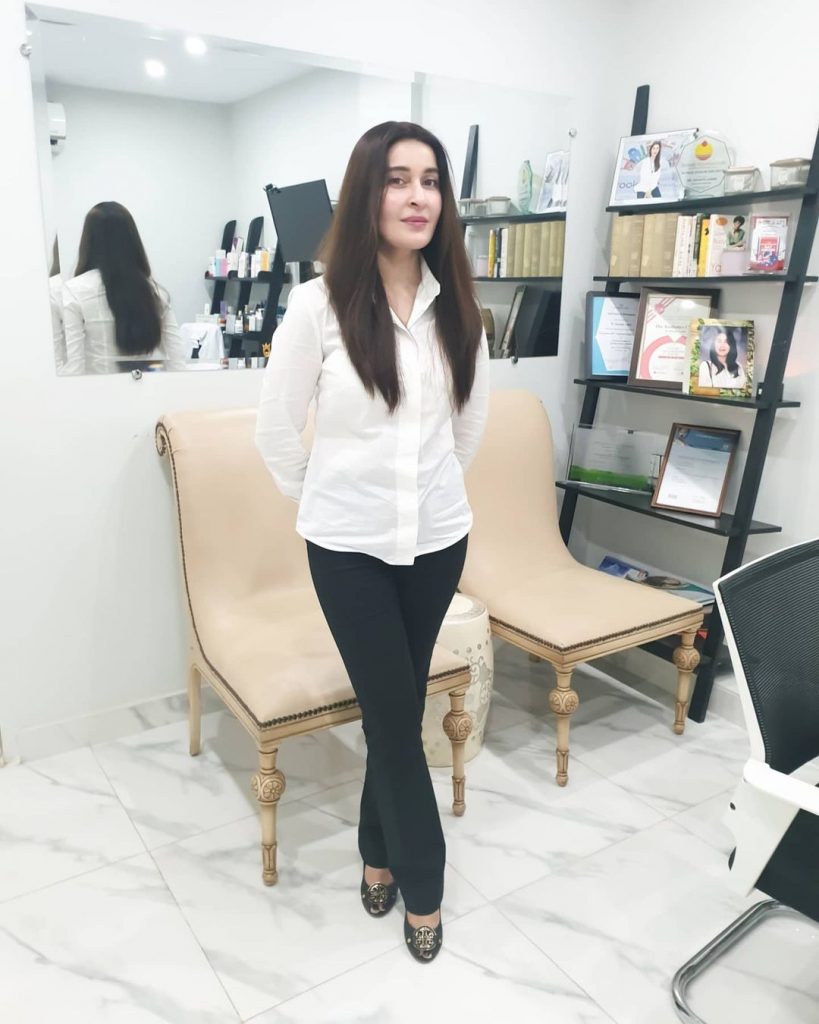 Dr Shaista Lodhi all the Way From Her Clinic