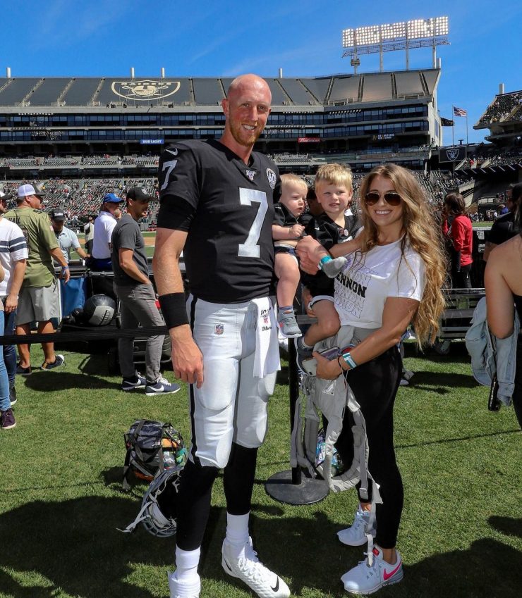 Mike Glennon Wife|10 Beautiful Picture | Reviewit.pk