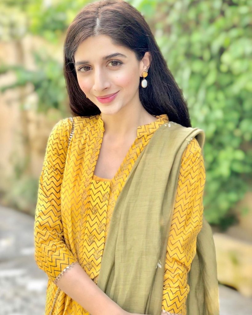 Mawra Hocane's Look From Her Friend's Mayoon