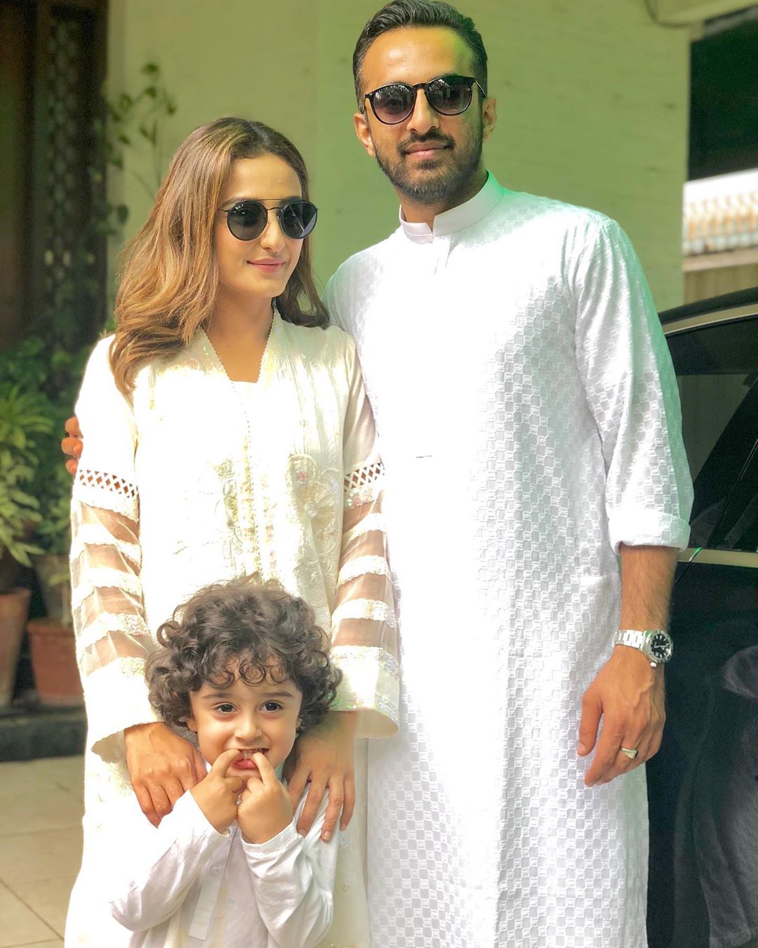 Momal Sheikh with Family - 10 Adorable Pictures