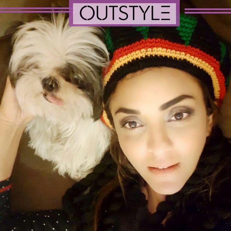 Lovely Pictures of Nadia Khan with her Kids and Dog