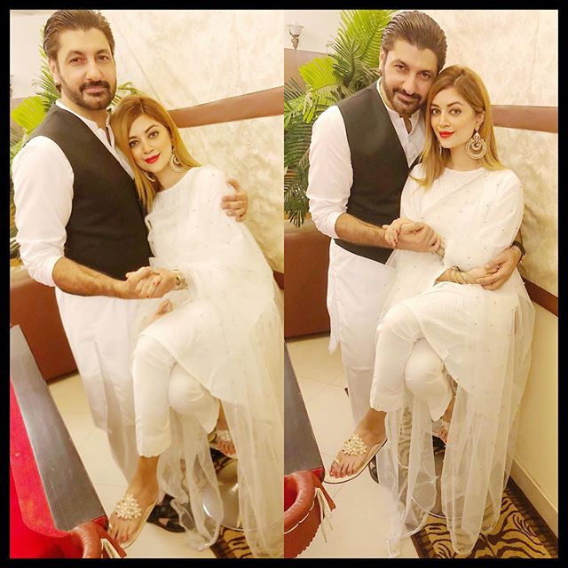 Pakistani Celebrities Who Keep Their Wives With Them