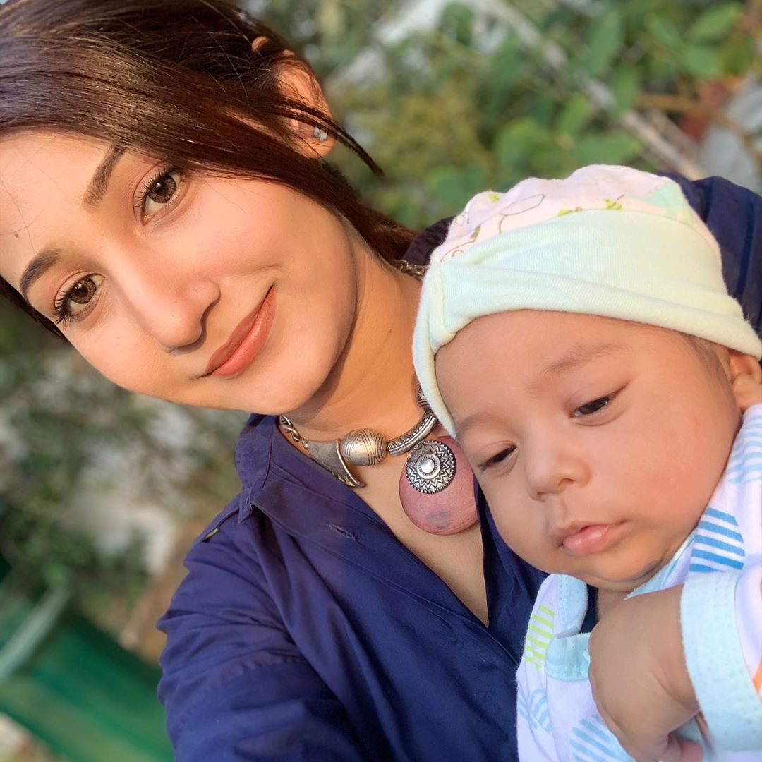 Actress Pari Hashmi Latest Photos with her Son