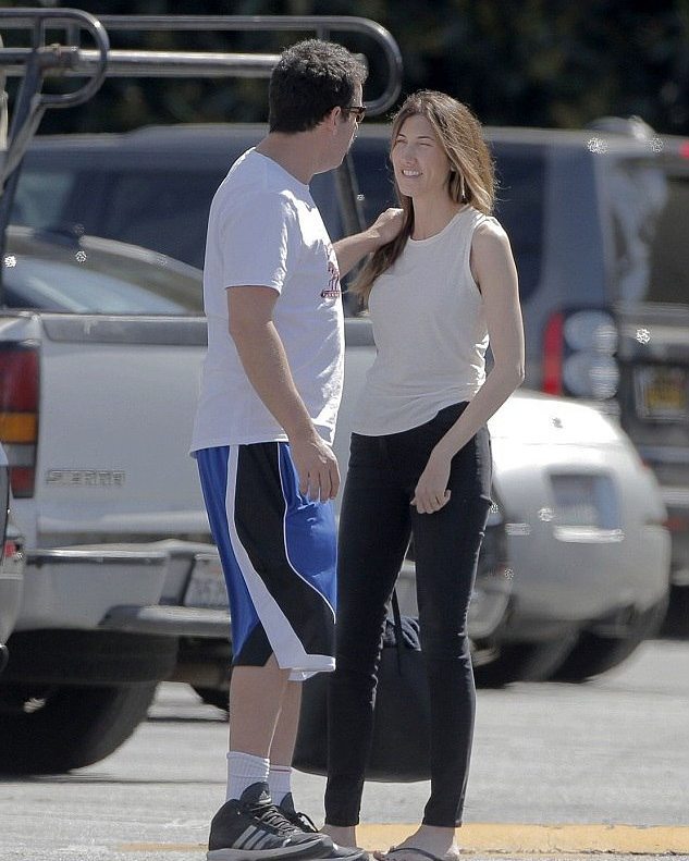 Adam Sandler Wife | 20 Romantic Pictures - 24/7 News ...