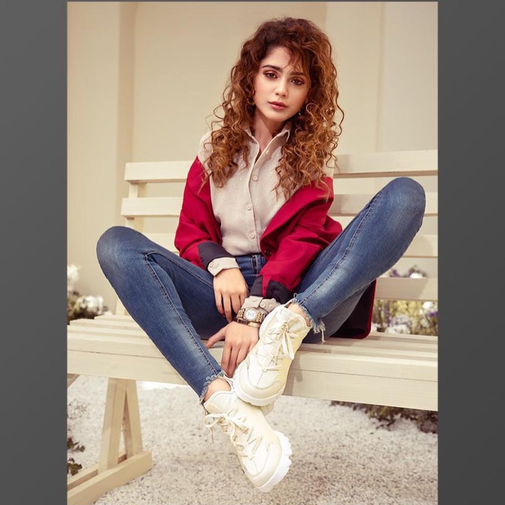 Shoe Planets Latest Winter Collection Featuring Aima Baig And Wahaj Ali