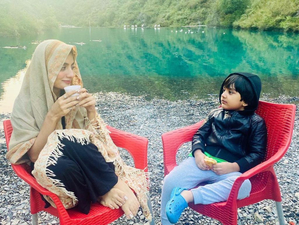 Uroosa Qureshi and Bilal Qureshi with their Son