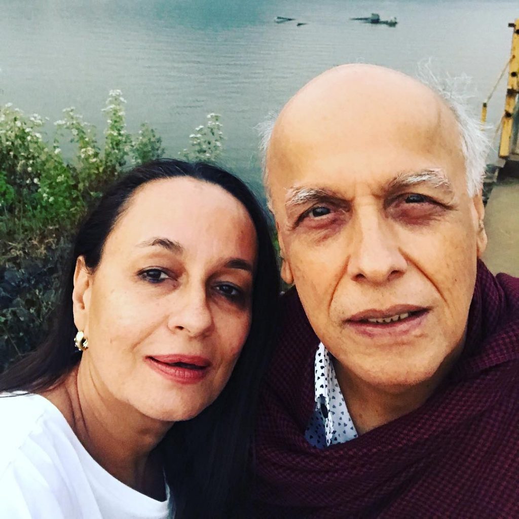 Mahesh Bhatt Wife | 10 Magical Pictures | Reviewit.pk