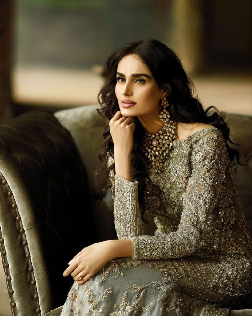 20 Latest Pictures Of Mehreen Syed