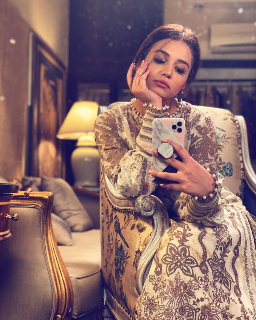 20 Latest Photos of the Beautiful Zara Noor Abbas
