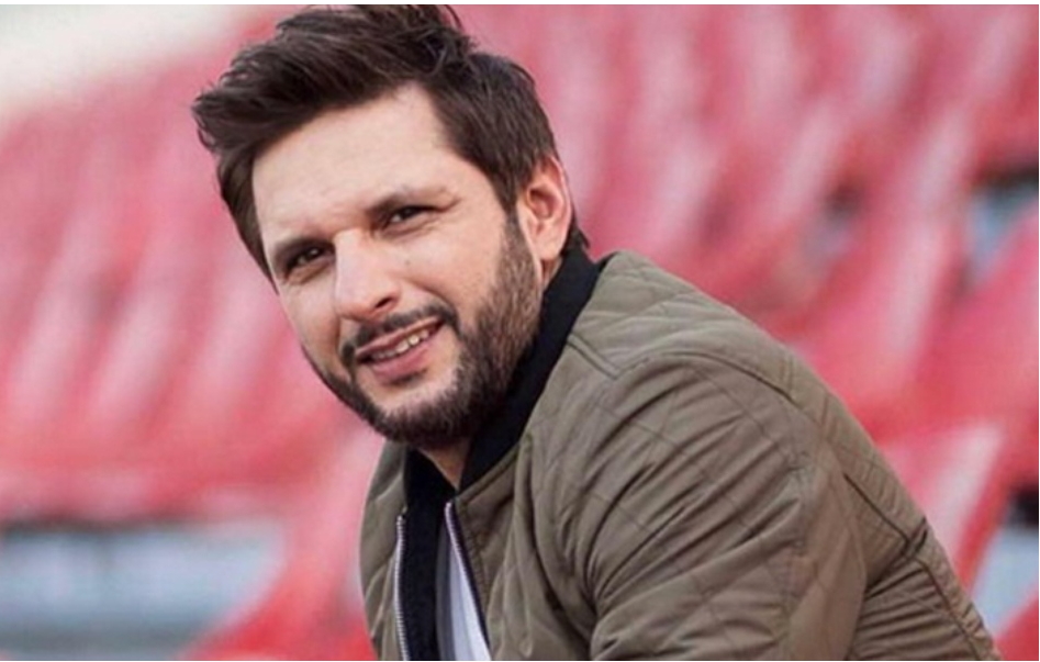 Shahid Afridi Celebrates his daughter's 19th birthday