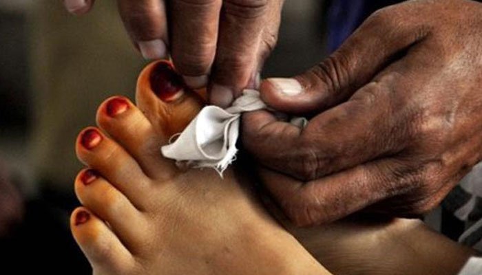 Two sisters fell from a hotel room in Islamabad