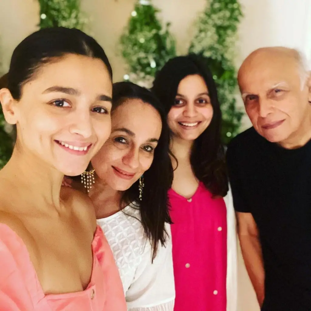 Mahesh Bhatt Wife | 10 Magical Pictures