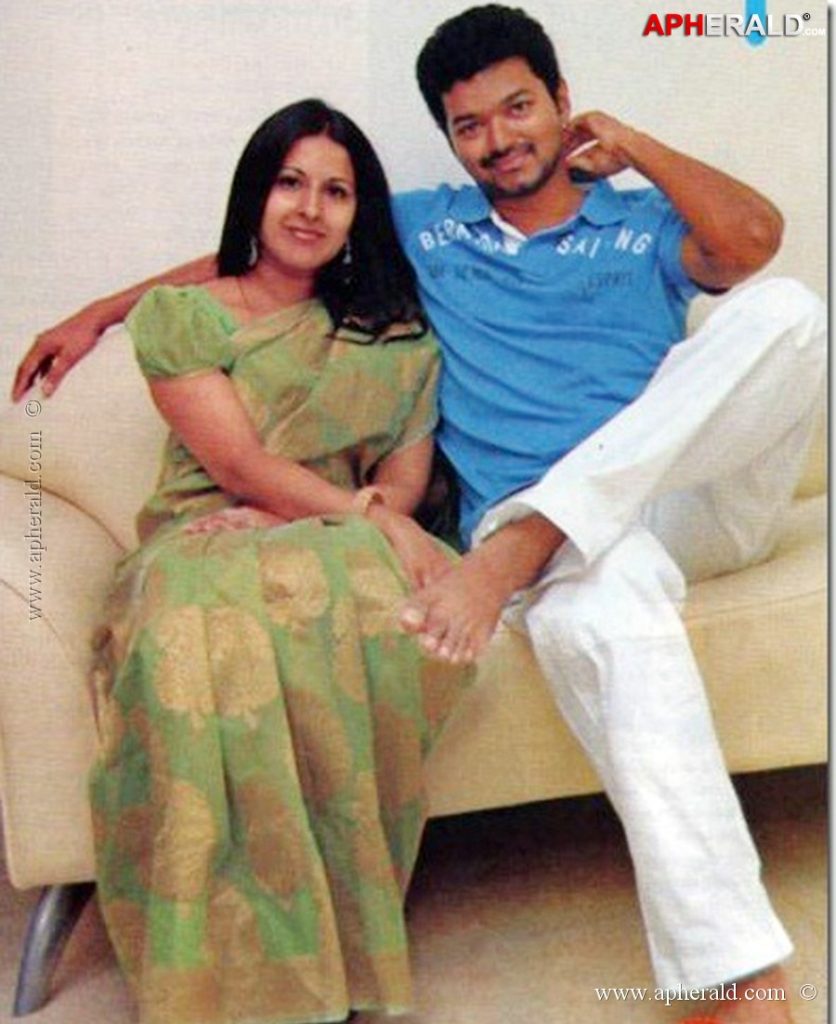 Vijay Wife | 10 Galvanizing Pictures