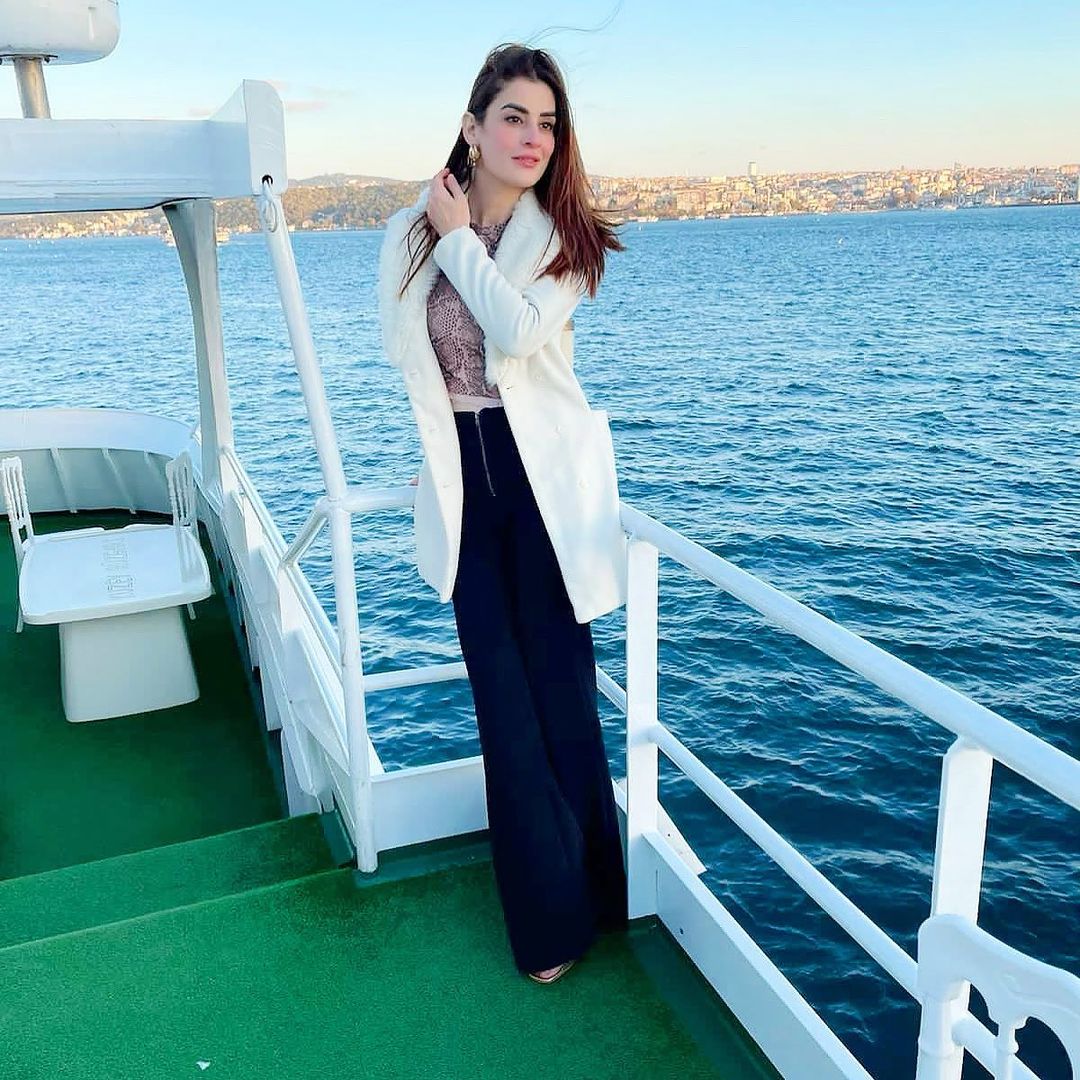 Actress Amna Malik in Turkey - Beautiful Pictures