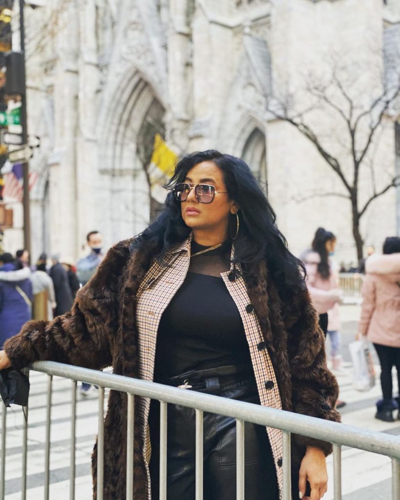 Ayesha Gul Giving Major Vacay Goals In NYC Pictures