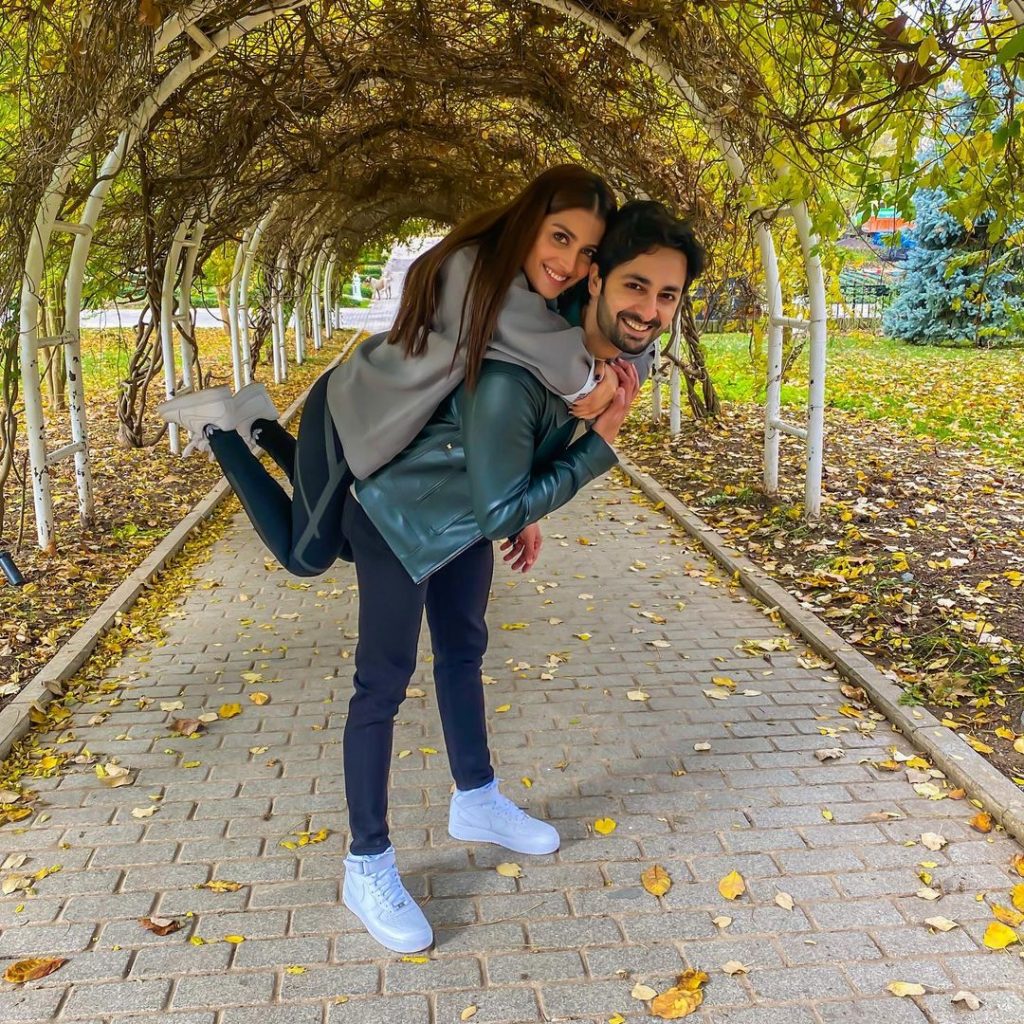 Ayeza Khan's Vacation Pictures With Family