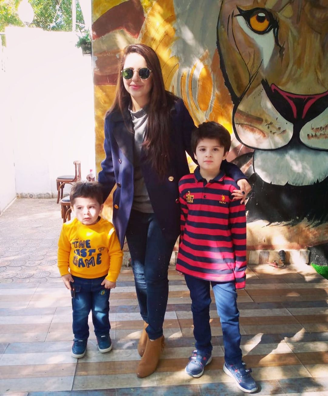 Kanwar Arsalan and Fatima Effendi with Family - New Pictures