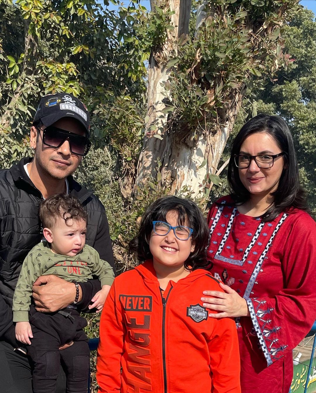 Faysal Qureshi with Wife Sana Faysal and Kids - Latest Pictures