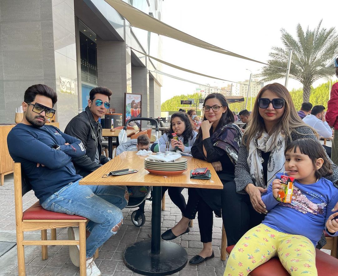 Faysal Qureshi Visited Jamshoro with his Family