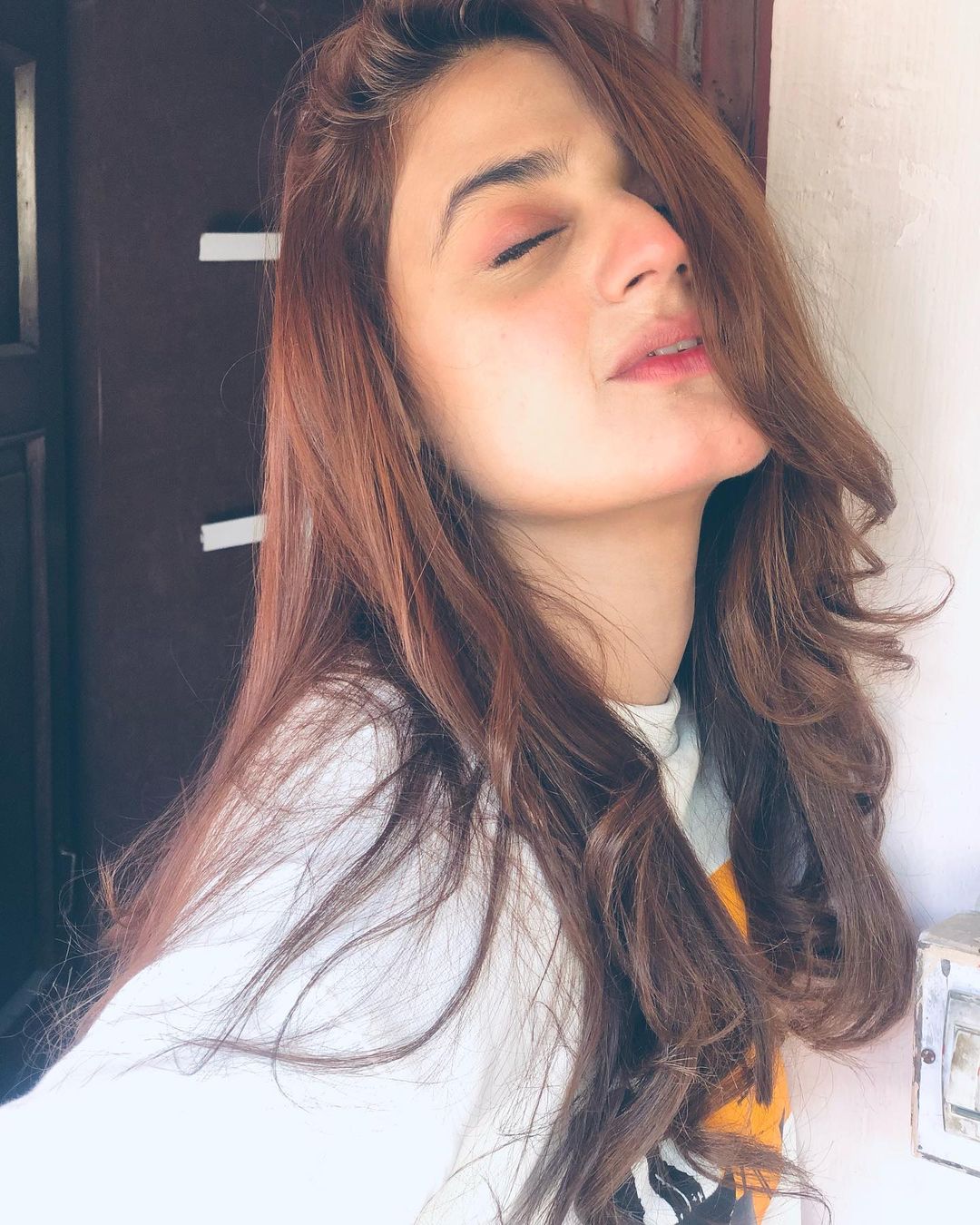 Hira Mani Latest Pictures with her Family