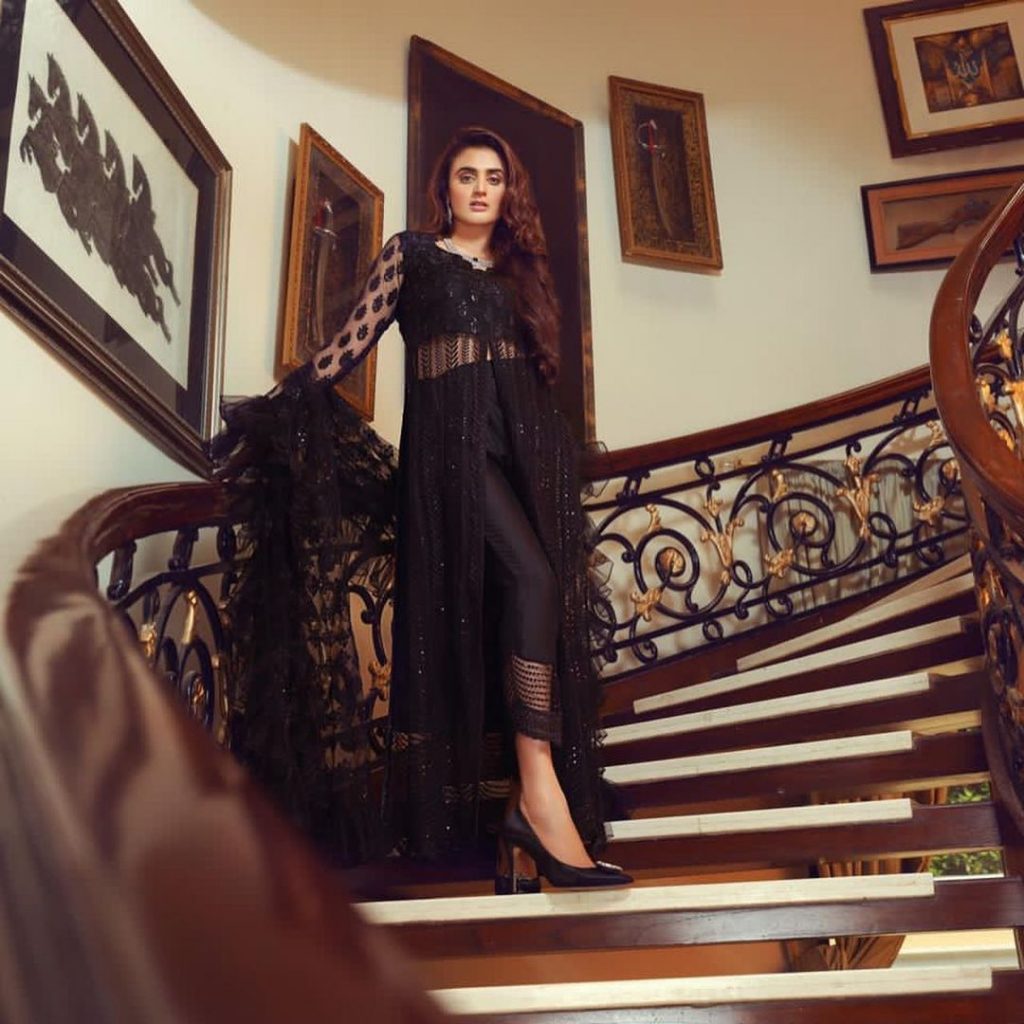 Hira Mani Looks Gorgeous In Latest Photoshoot