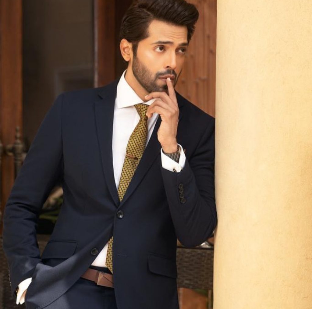 Netizen Schools Fahad Mustafa on His Statement Regarding Making Money