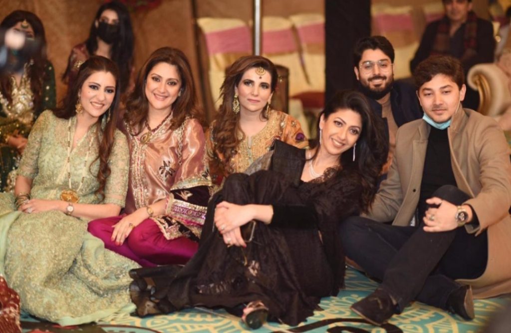 Nauman Ijaz Family Pictures From Wedding