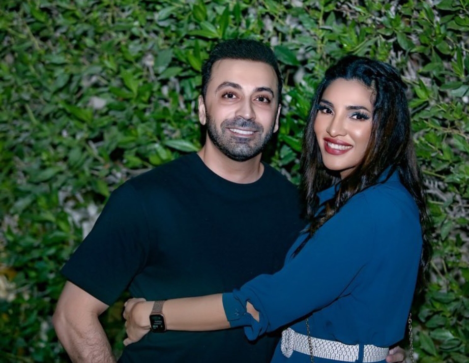 Zhalay Sarhadi New Pictures With Husband