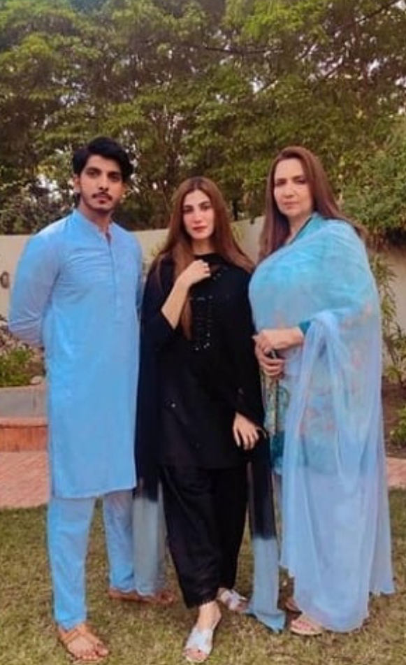 BTS Pictures of Hum TV Drama Dil Tanha Tanha