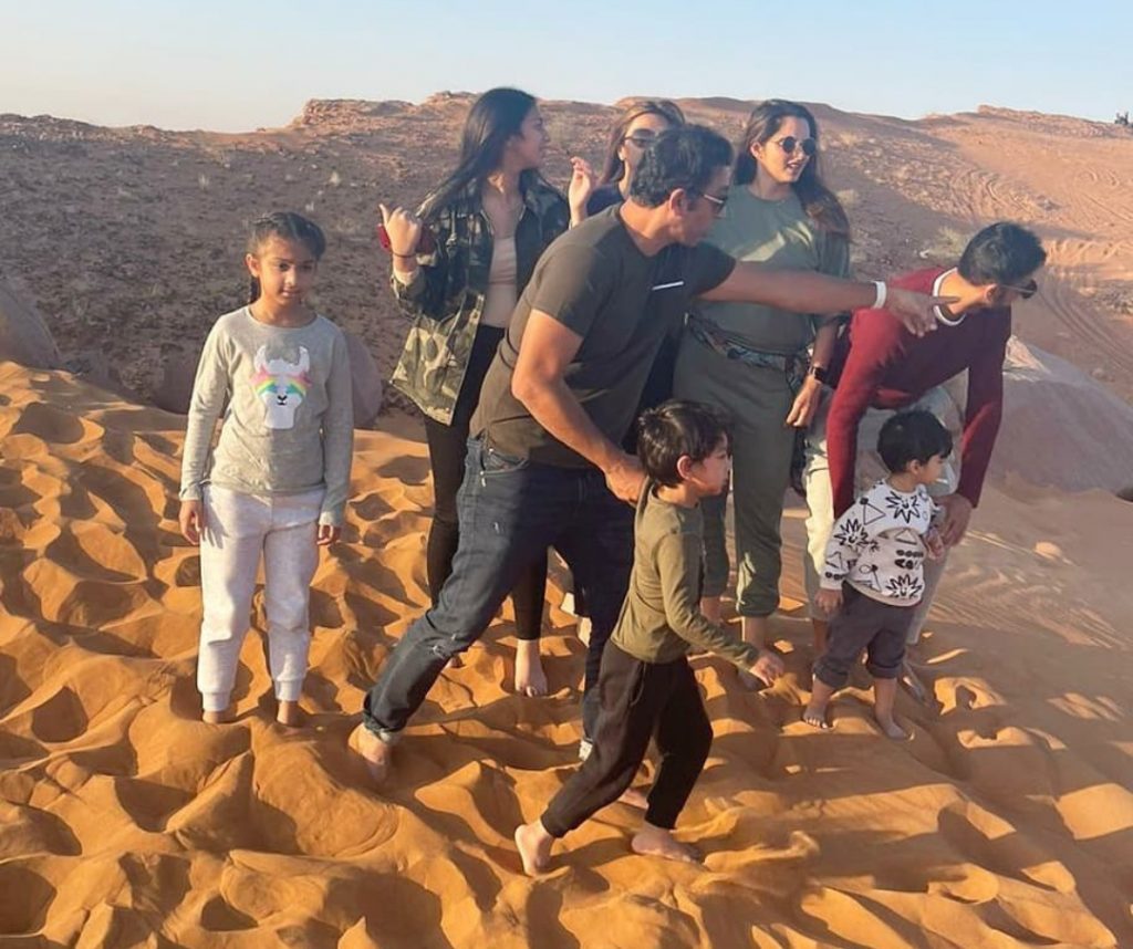 Shoaib Malik And Azhar Mehmood Family Pictures From Dubai