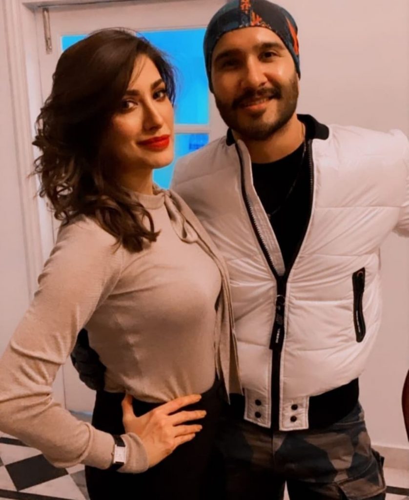 Mehwish Hayat And Feroze Khan Spotted Together