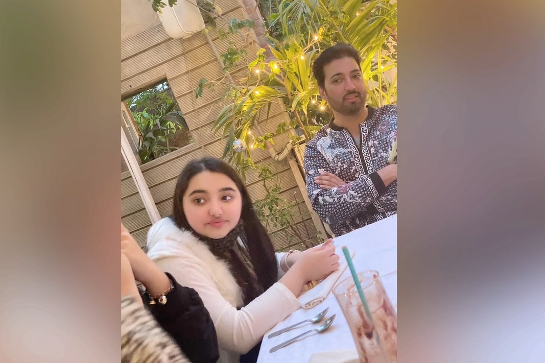 Javeria And Saud Spotted with Their Family at a Restaurant