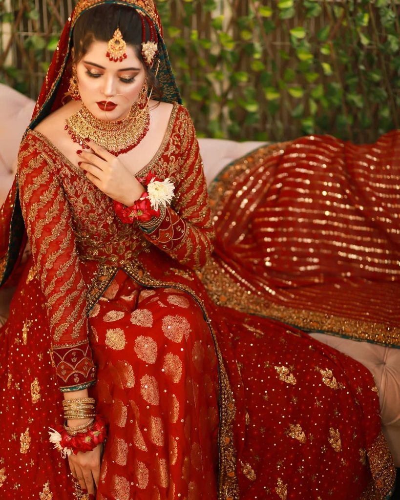 Kanwal Aftab's Latest Pictures In Red Bridal Dress | Reviewit.pk