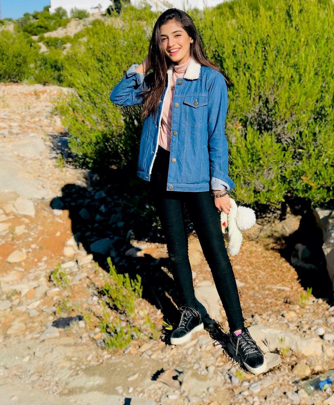 Actress Laiba Khan Clicks at Gorakh Hill Station in Sindh