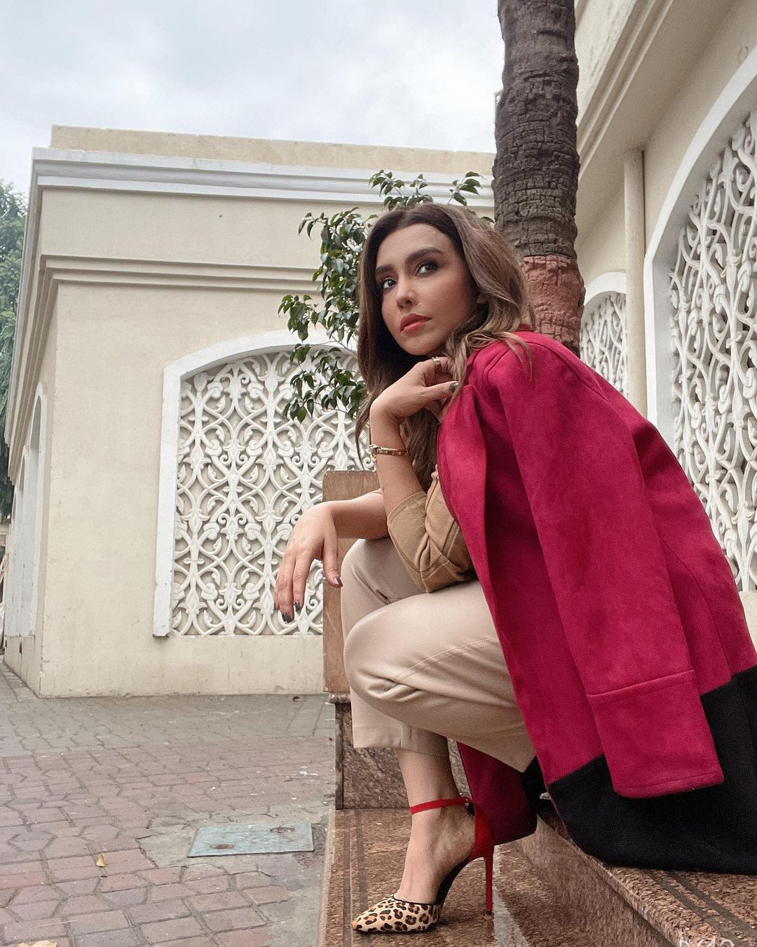 Actress Maira Khan Latest Pictures from her Instagram