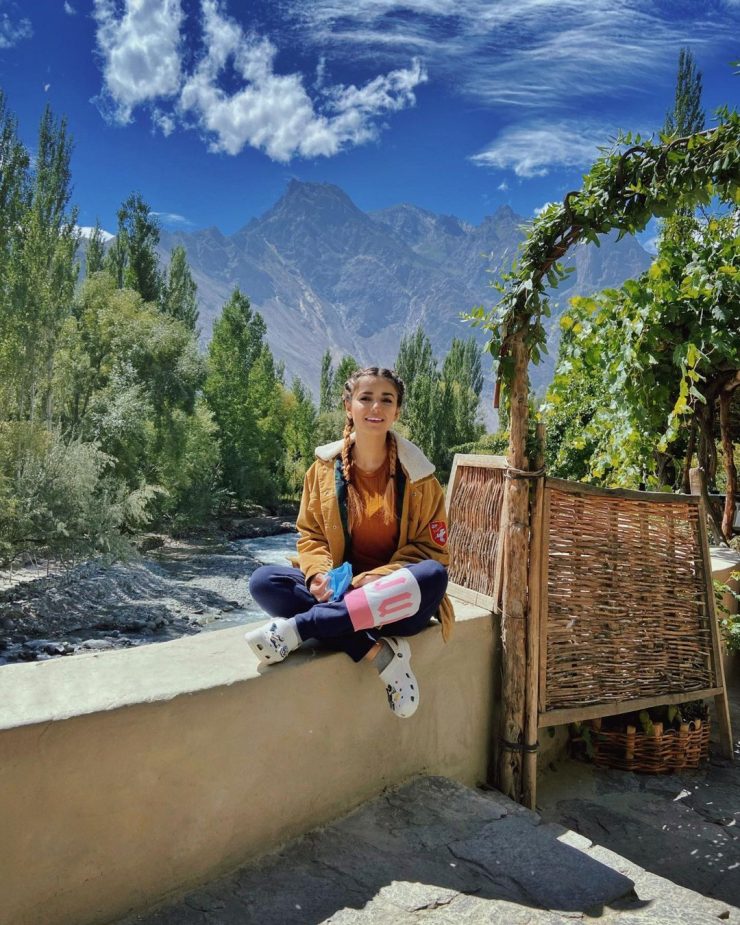 Momina Mustehsan Latest Beautiful Pictures from her Instagram | Reviewit.pk