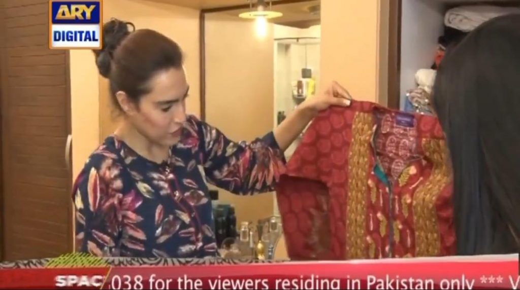 Nadia Hussain Shows Her Clothes Collection