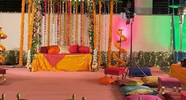 Naimal-Sister-Dholki (16)