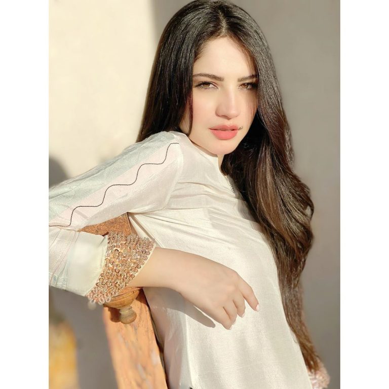 Neelum Muneer Updated About Her Health Condition