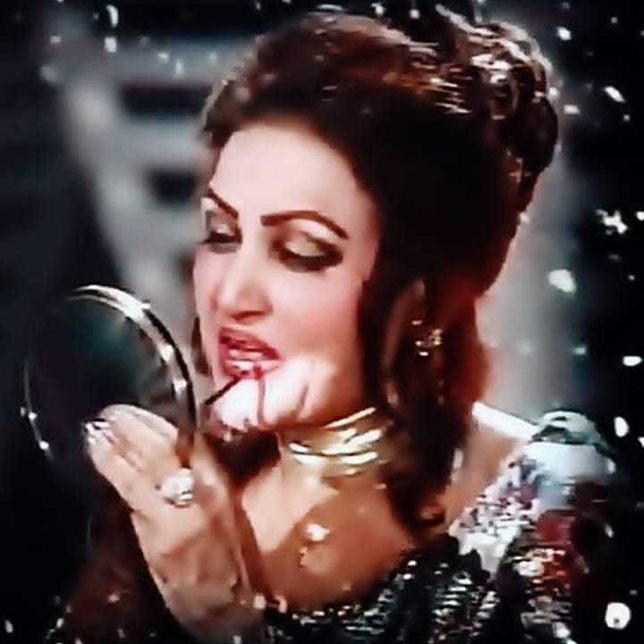 Noor Jehan's Granddaughter Recreates Her Look