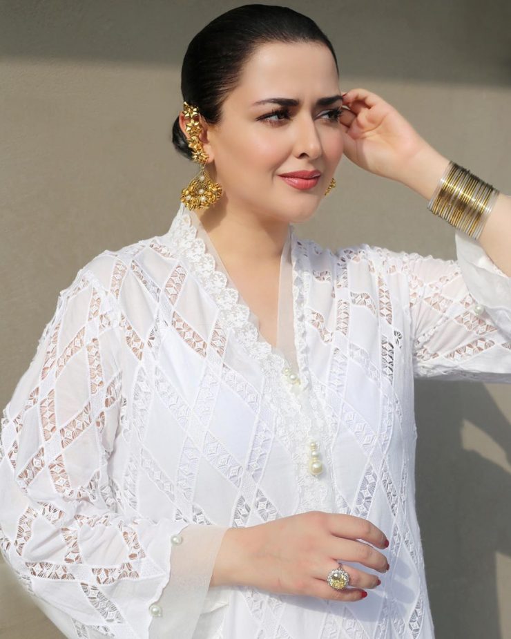 Noor Jehan's Granddaughter Recreates Her Look