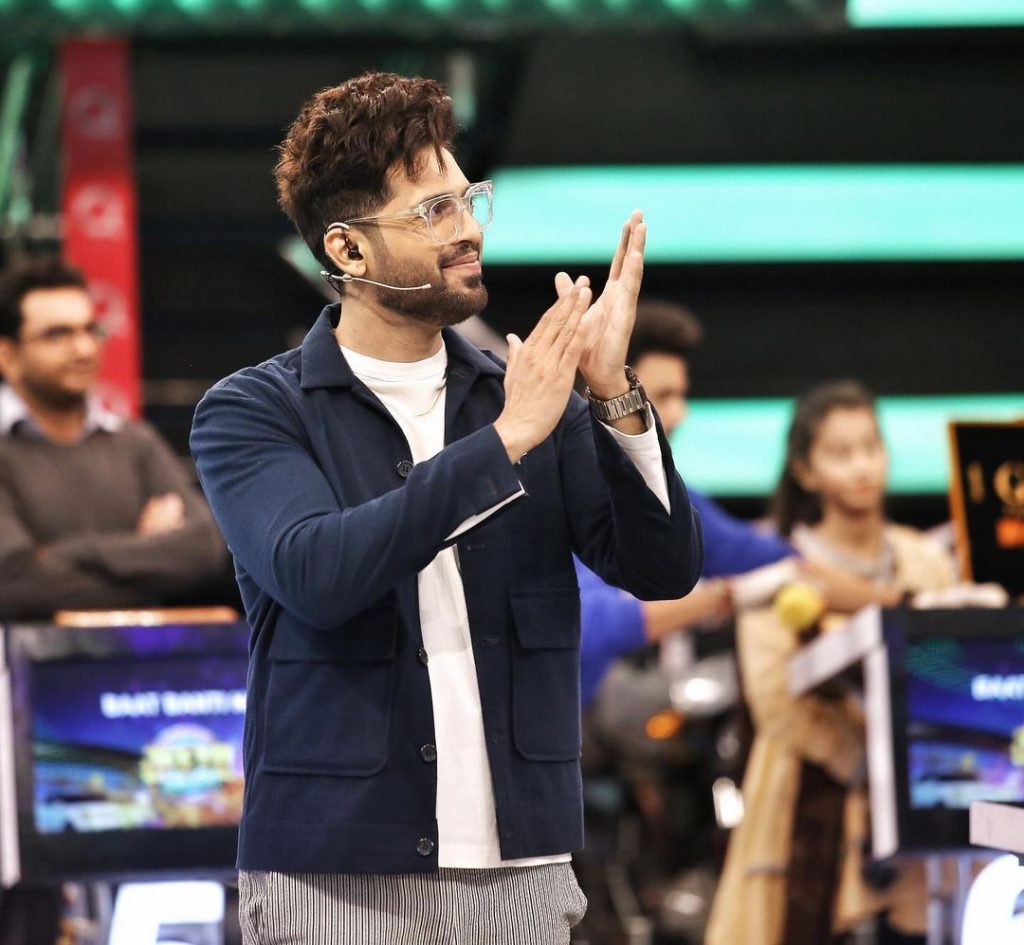 Public Angry Over Fahad Mustafa's Support For Jalan