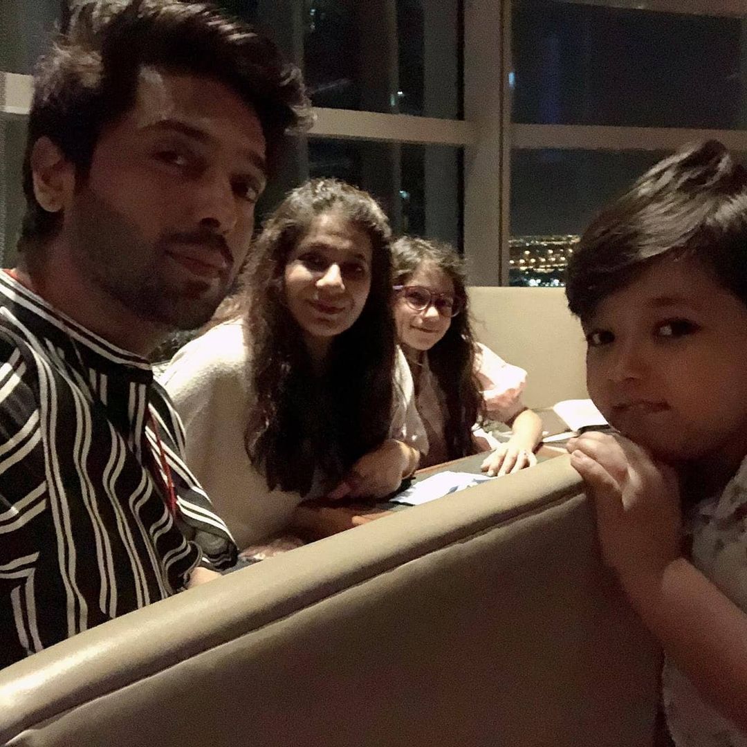 Fahad Mustafa with his Family - Latest Pictures