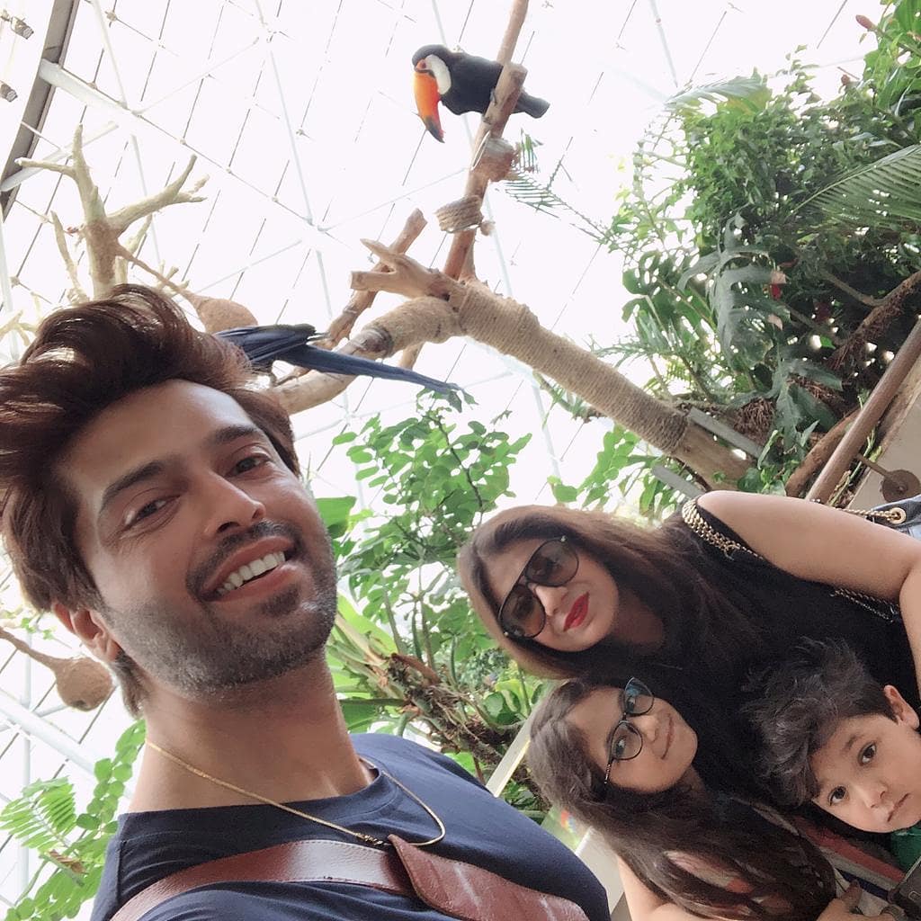 Fahad Mustafa with his Family - Latest Pictures