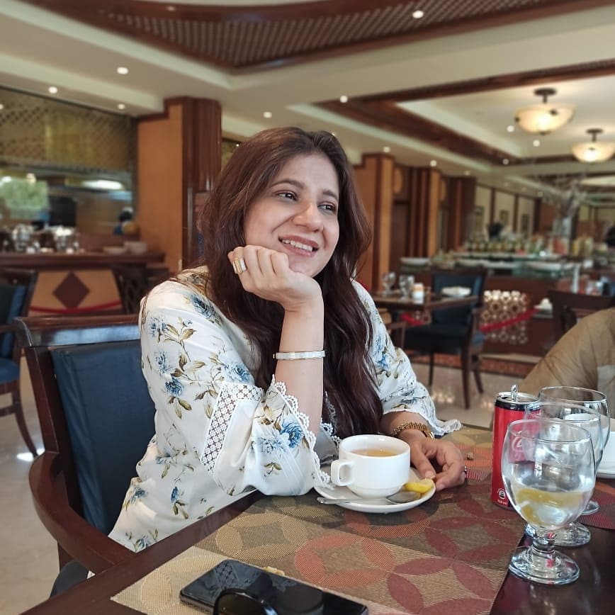 Fahad Mustafa with his Family - Latest Pictures