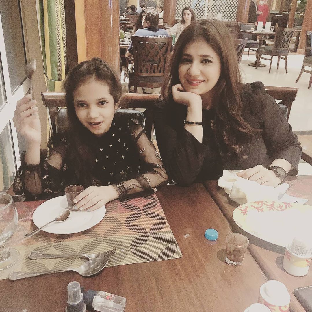 Fahad Mustafa with his Family - Latest Pictures